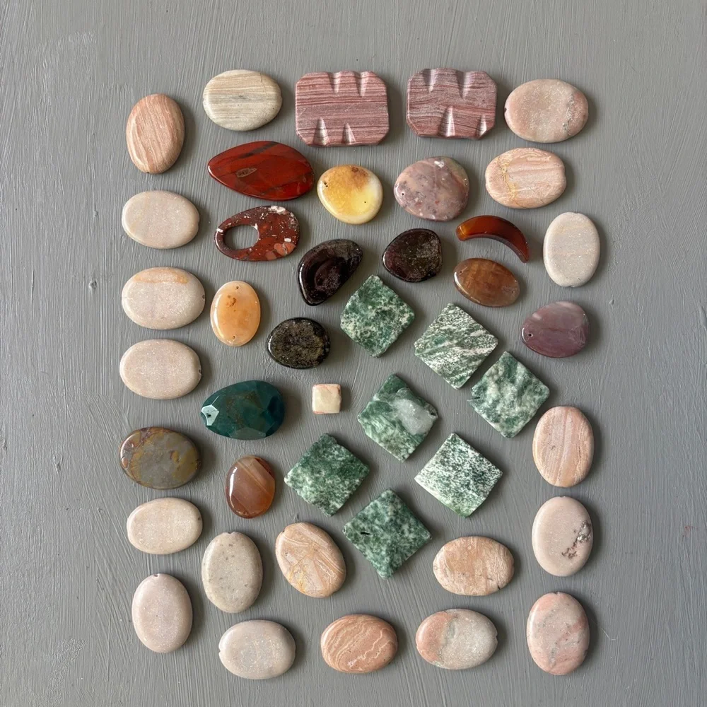 Drilled Stone Pendant Beads Lot of 47 - Picture 8 of 8